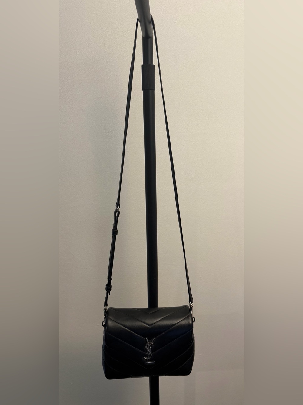 Saint Laurent Loulou Toy Black Quilted Leather Crossbody Bag - Picture 3 of 16